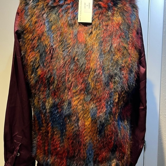 real rabbit furr vest and blouse set by Adore - Picture 14 of 16